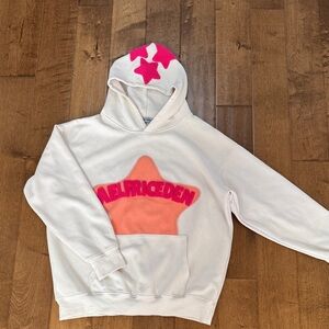 Aelfric Eden White Hoodie with Pink and Orange Star
